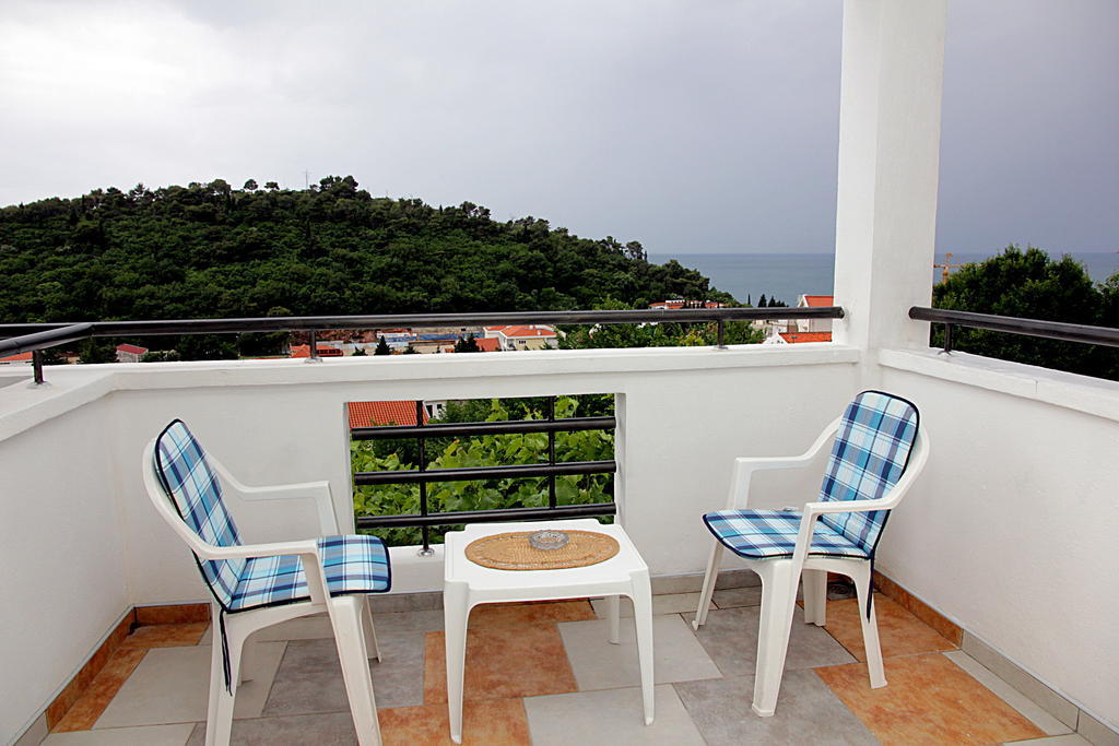 Apartmani Jovanovic Petrovac Oda fotoğraf