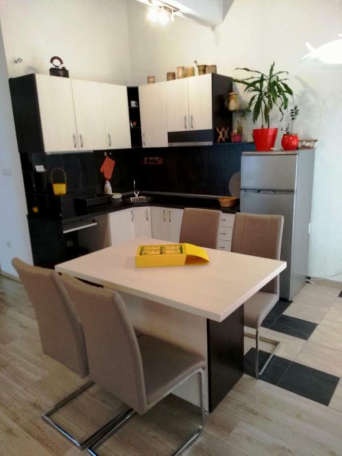 Apartmani Jovanovic Petrovac Dış mekan fotoğraf